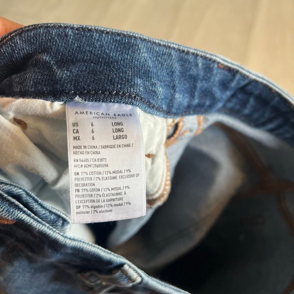 America Eagle curvy mom woman jeans size 4 long - Picture 9 of 10